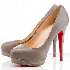 Escarpins Christian Louboutin Bianca 160 mm, plateformes taupe Escarpins Christian Louboutin Bianca 160 mm, plateformes taupe