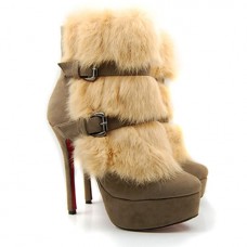 Bottines Christian Louboutin Toundra en fourrure beige, 120 mm