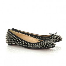 Ballerines cloutées Big Kiss de Christian Louboutin noires